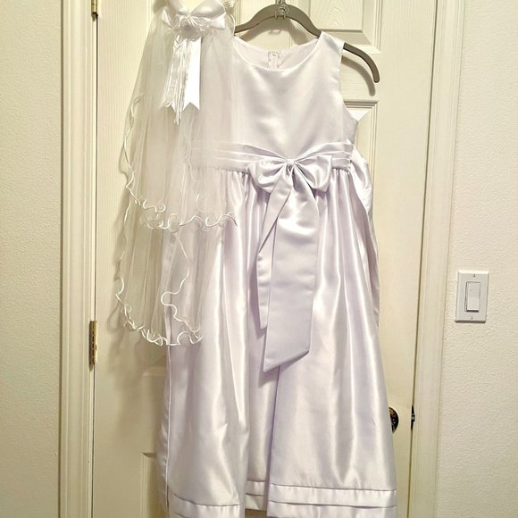 kiki usa Other - Flower Girl / First Communion Dress with Headpiece Veil size 12 KIKI USA